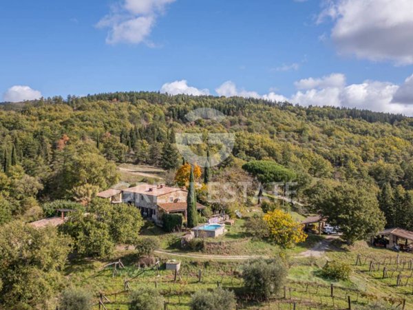 casa indipendente in vendita a Montegabbione
