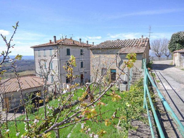casa indipendente in vendita a Montegabbione