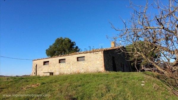casale in vendita a Montegabbione