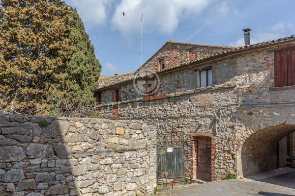 casale in vendita a Montegabbione