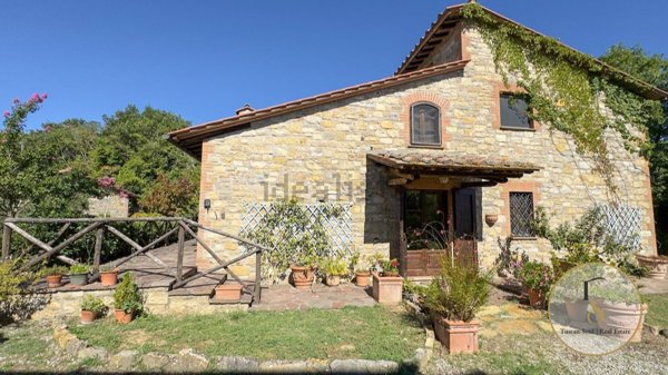 casa indipendente in vendita a Montegabbione
