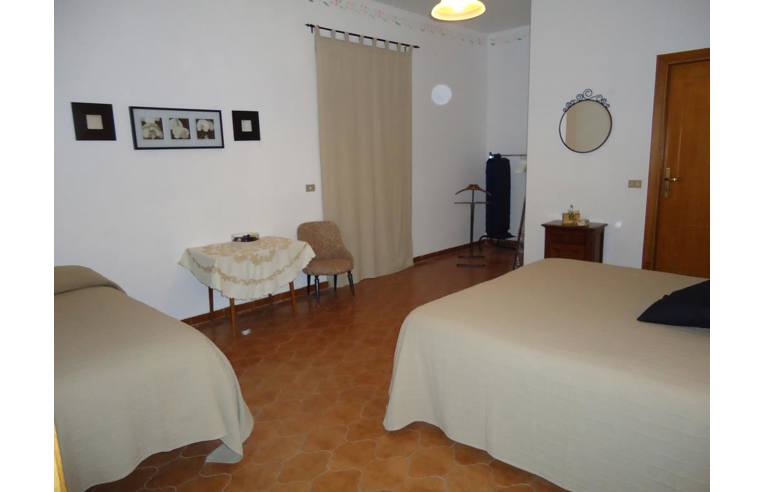 casa indipendente in vendita a Montegabbione