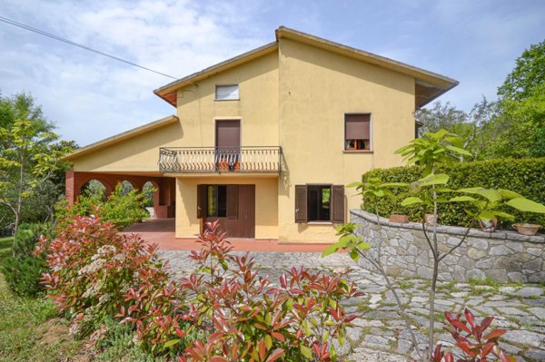 casa indipendente in vendita a Montegabbione in zona Faiolo