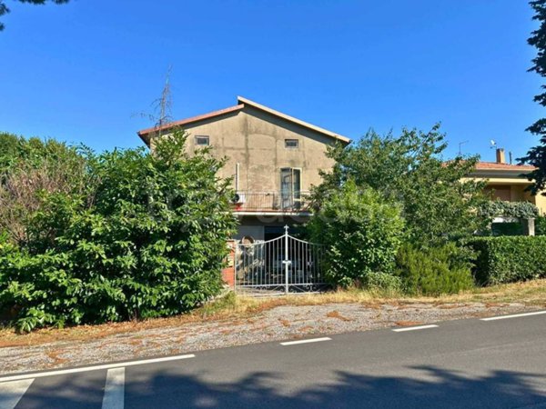 casa indipendente in vendita a Montegabbione in zona Faiolo