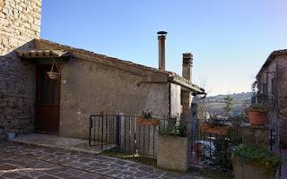 casa indipendente in vendita a Montegabbione