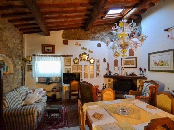appartamento in vendita a Montegabbione in zona Montegiove