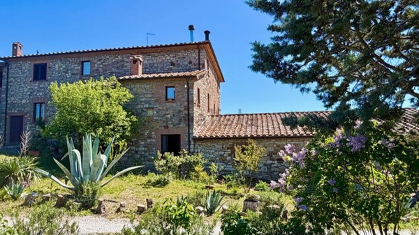 casale in vendita a Montegabbione