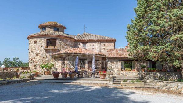 casa indipendente in vendita a Montegabbione