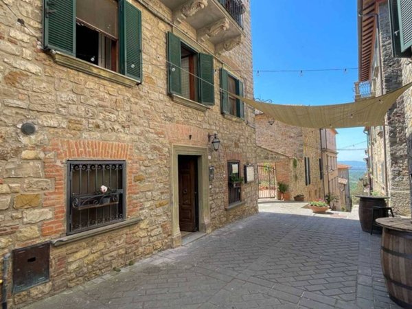 casa indipendente in vendita a Montegabbione