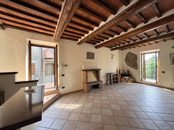 casa indipendente in vendita a Montegabbione