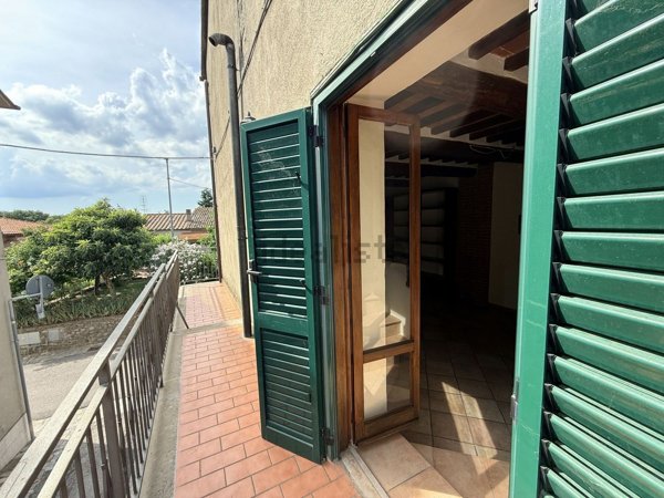 casa indipendente in vendita a Montegabbione