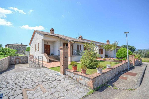 casa indipendente in vendita a Monteleone d'Orvieto in zona Colle