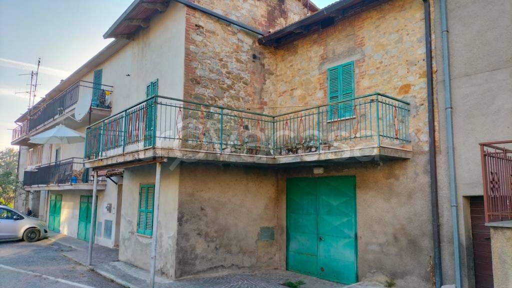 casa indipendente in vendita a Monteleone d'Orvieto in zona Santa Maria
