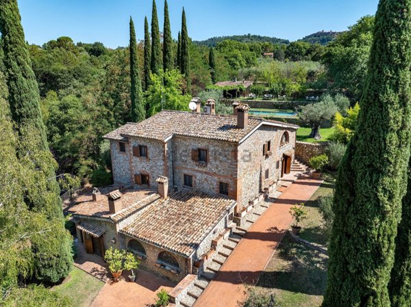 casa indipendente in vendita a Monteleone d'Orvieto