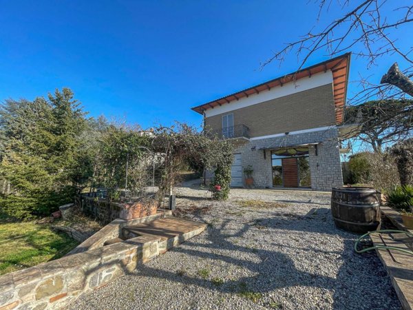 casa indipendente in vendita a Monteleone d'Orvieto