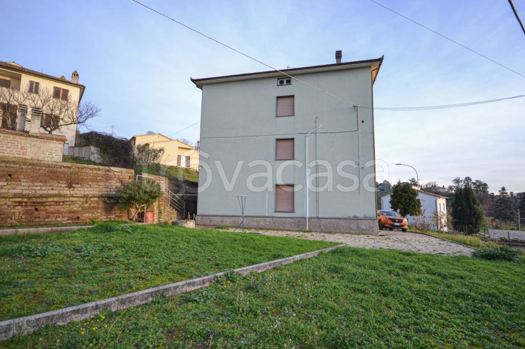 casa indipendente in vendita a Monteleone d'Orvieto