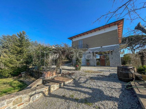 casa indipendente in vendita a Monteleone d'Orvieto