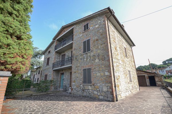 casa indipendente in vendita a Monteleone d'Orvieto in zona Santa Maria