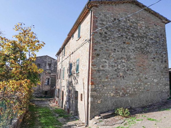 casa indipendente in vendita a Monteleone d'Orvieto in zona Spiazzolino