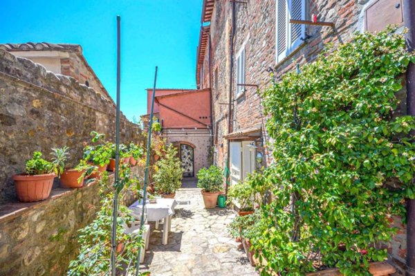 casa indipendente in vendita a Monteleone d'Orvieto