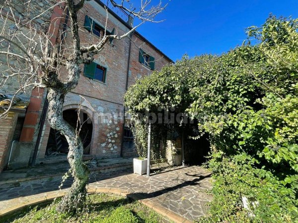casa indipendente in vendita a Monteleone d'Orvieto