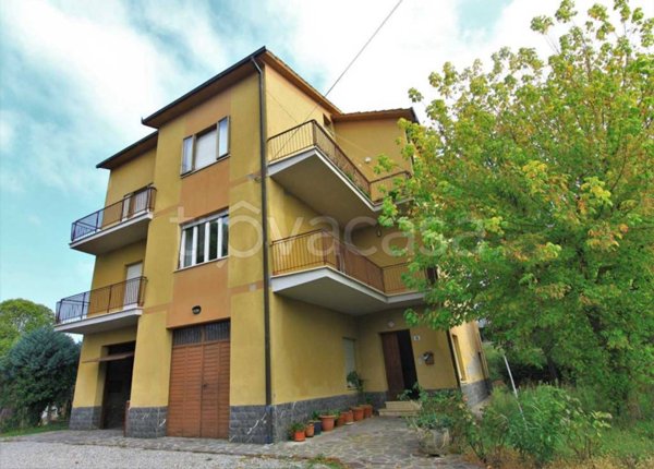 casa indipendente in vendita a Monteleone d'Orvieto