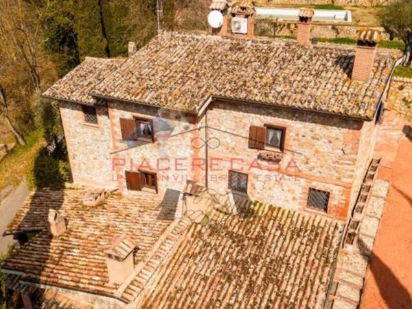 casa indipendente in vendita a Monteleone d'Orvieto