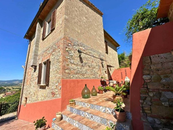 casa indipendente in vendita a Monteleone d'Orvieto in zona Santa Maria