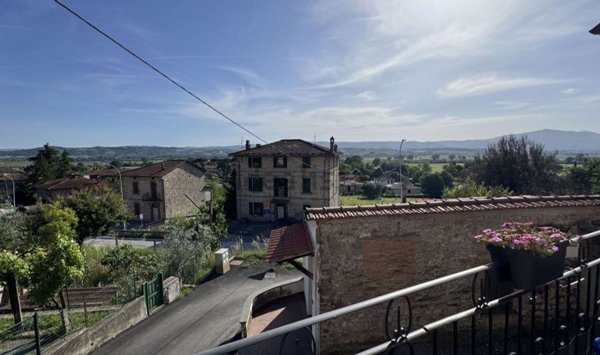 appartamento in vendita a Monteleone d'Orvieto in zona Santa Maria