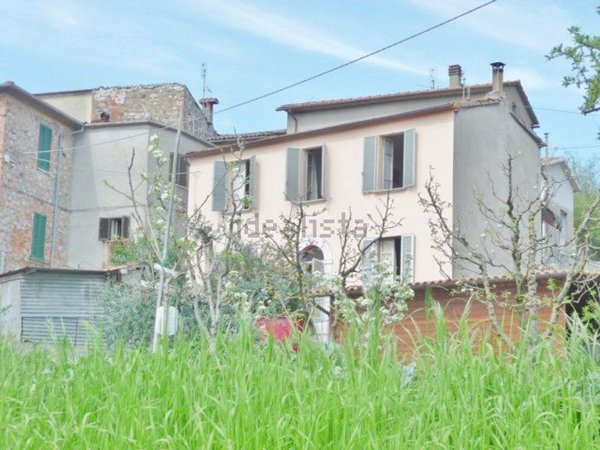 casa indipendente in vendita a Monteleone d'Orvieto in zona Colle