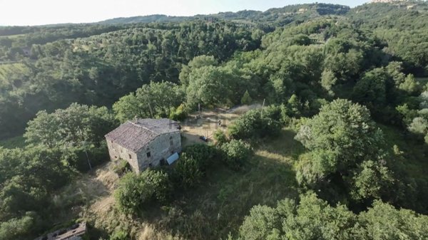 casale in vendita a Monteleone d'Orvieto in zona Spiazzolino