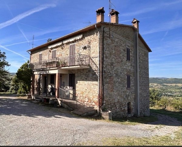 casale in vendita a Monteleone d'Orvieto in zona Santa Maria