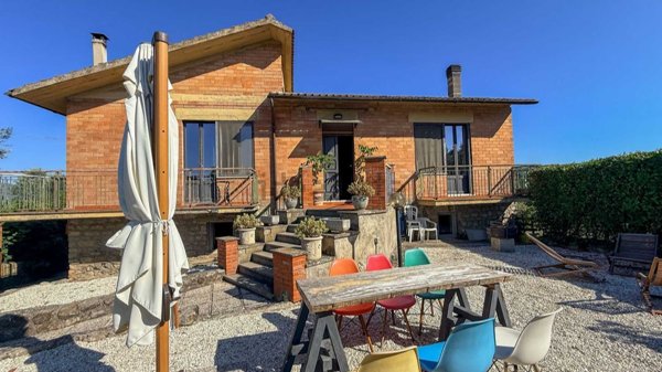 casa indipendente in vendita a Monteleone d'Orvieto in zona San Lorenzo
