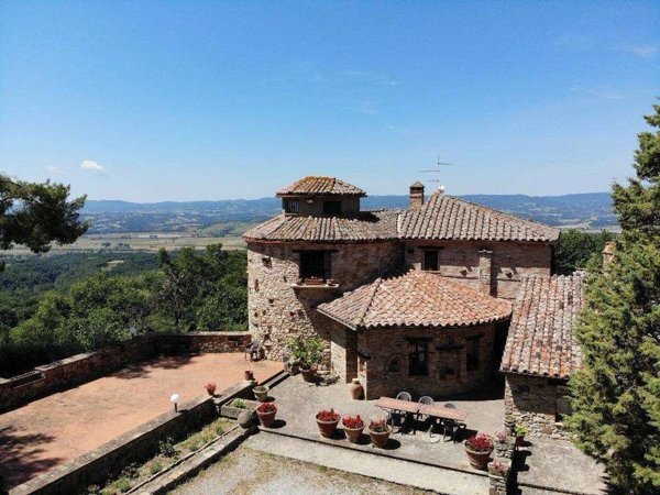 casa indipendente in vendita a Monteleone d'Orvieto