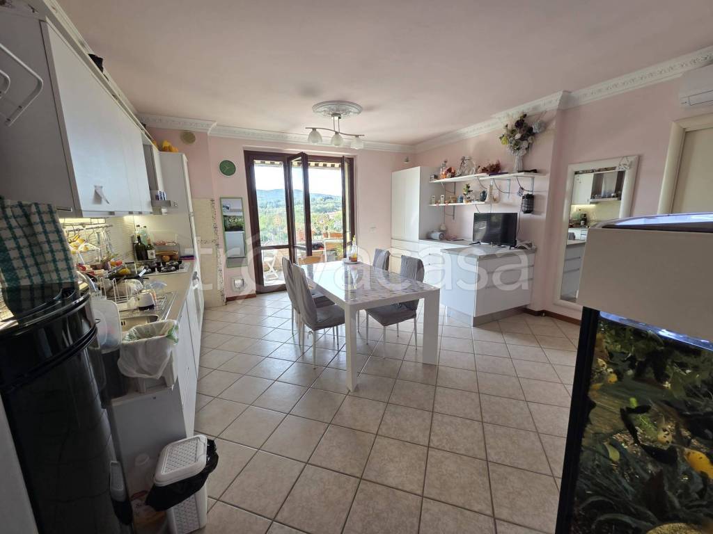 appartamento in vendita a Monteleone d'Orvieto in zona Colle
