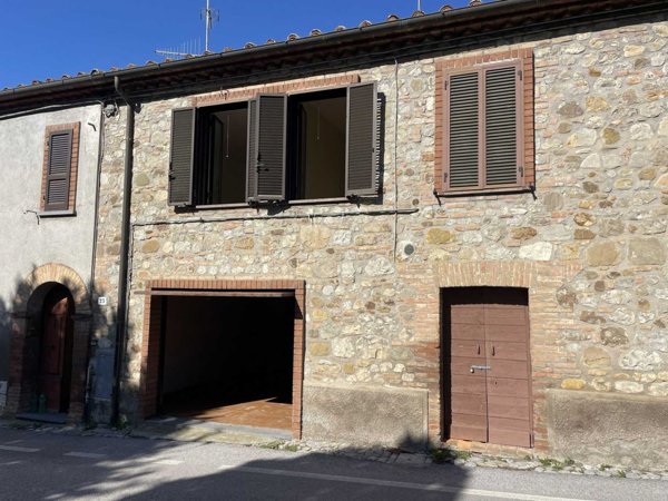 casa indipendente in vendita a Monteleone d'Orvieto in zona Colle