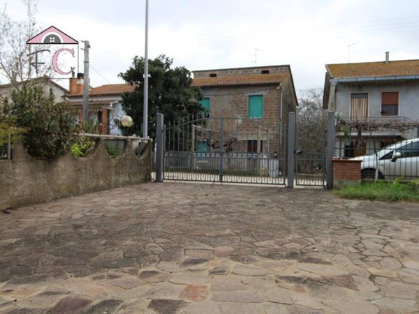 casa indipendente in vendita a Narni in zona Guadamello