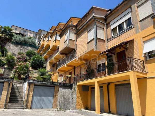 appartamento in vendita a Narni in zona Stifone