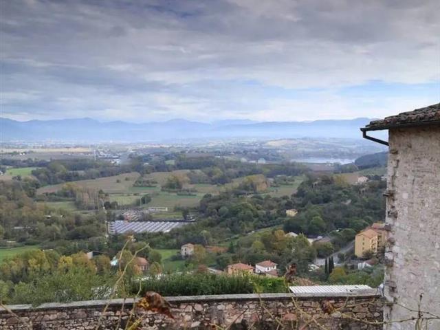 casa indipendente in vendita a Narni