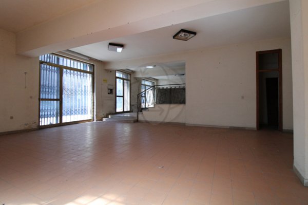 locale commerciale in vendita a Narni