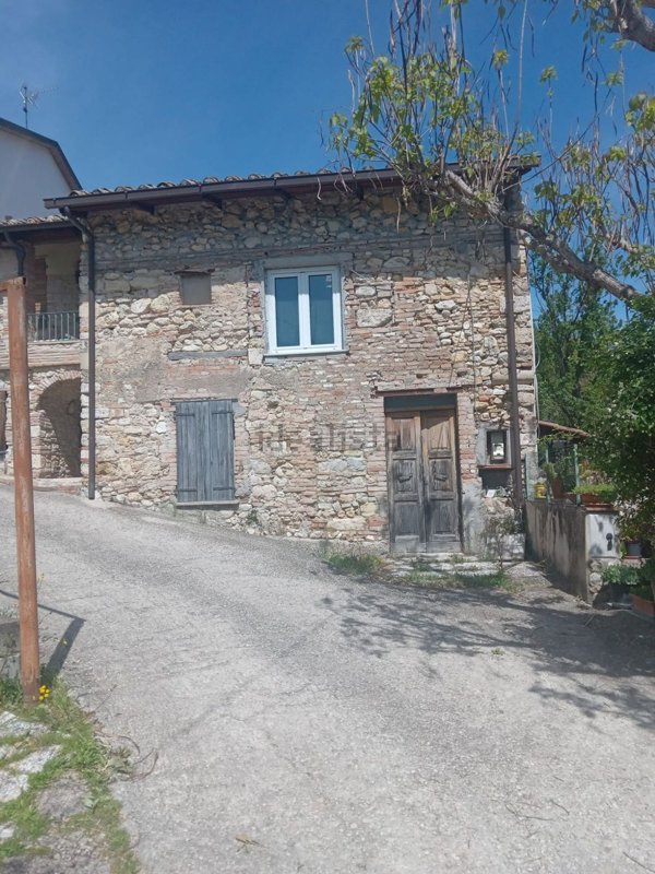 appartamento in vendita a Narni in zona Narni Scalo