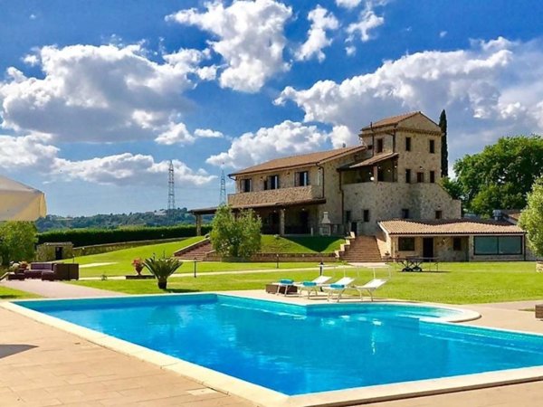 casa indipendente in vendita a Narni