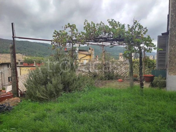 casa indipendente in vendita a Narni