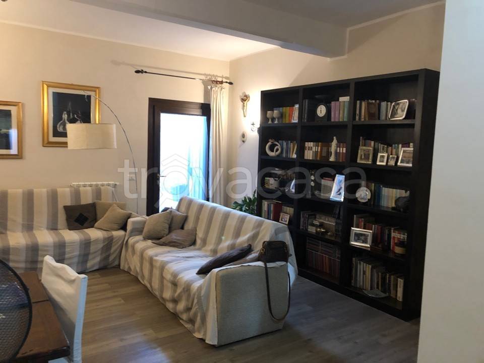 appartamento in vendita a Narni in zona Stifone