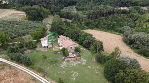 casa indipendente in vendita a Narni in zona Santa Lucia