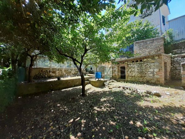 appartamento in vendita a Narni in zona Taizzano