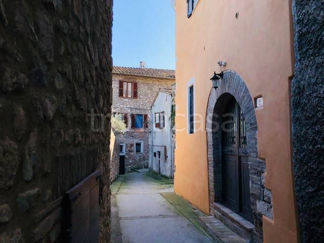 appartamento in vendita a Narni in zona Stifone