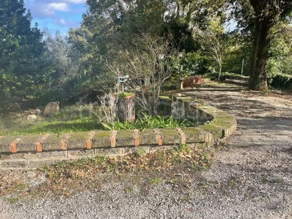 casa indipendente in vendita a Narni