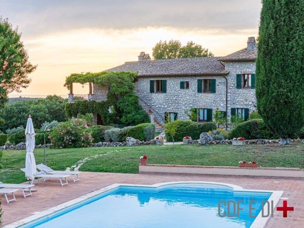 casa indipendente in vendita a Narni