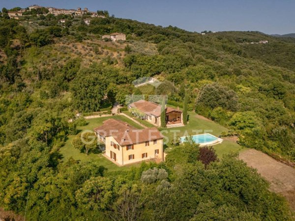 casa indipendente in vendita a Narni